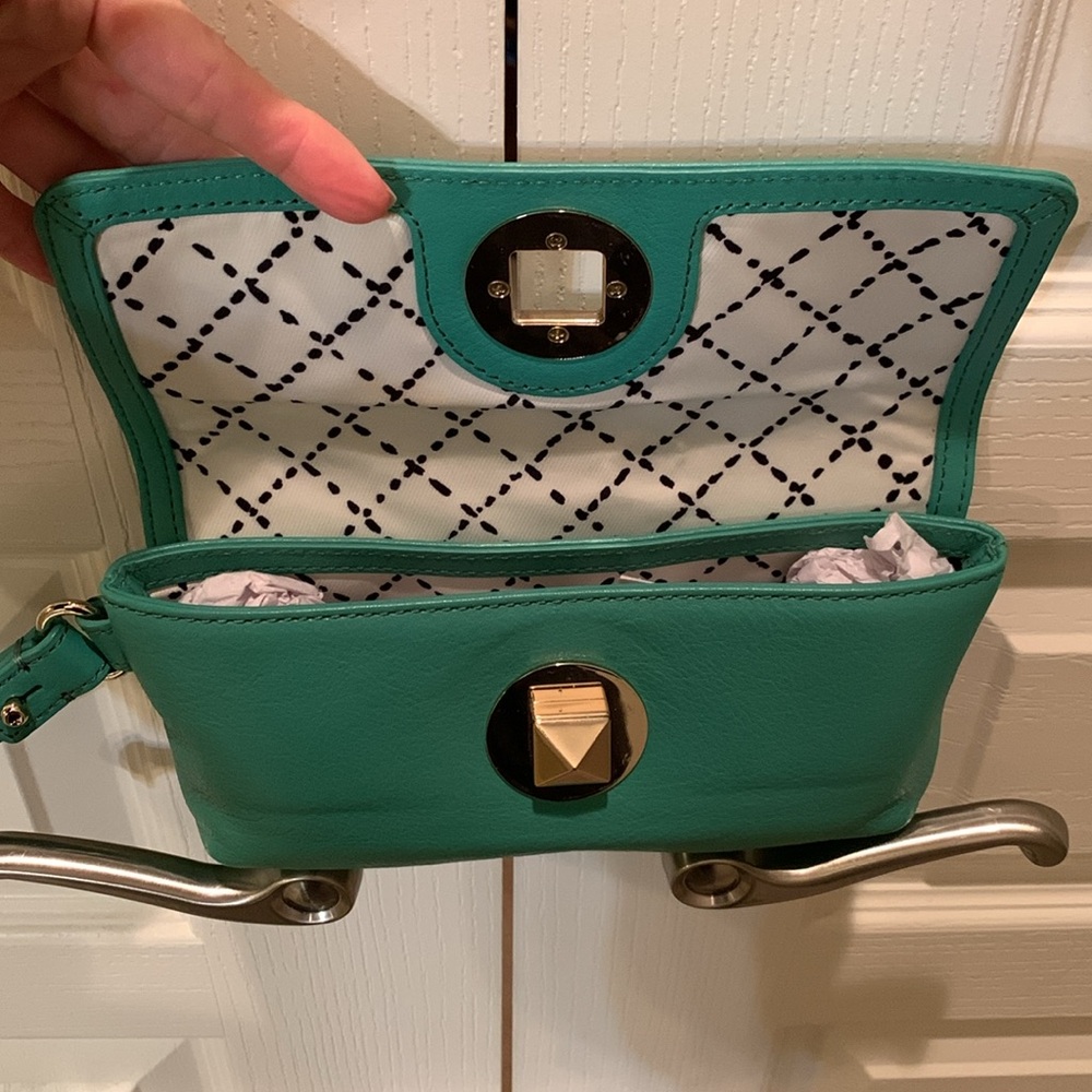Kate Spade ♠️ Wristlet - Picture 5 of 12